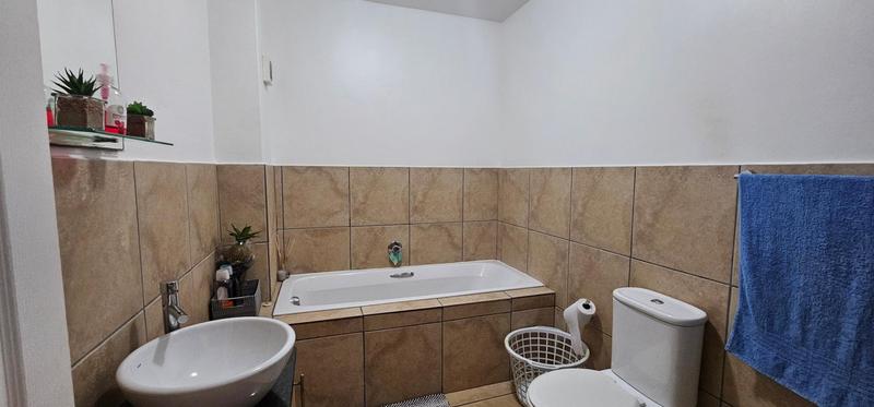 3 Bedroom Property for Sale in Villa Diamante Western Cape